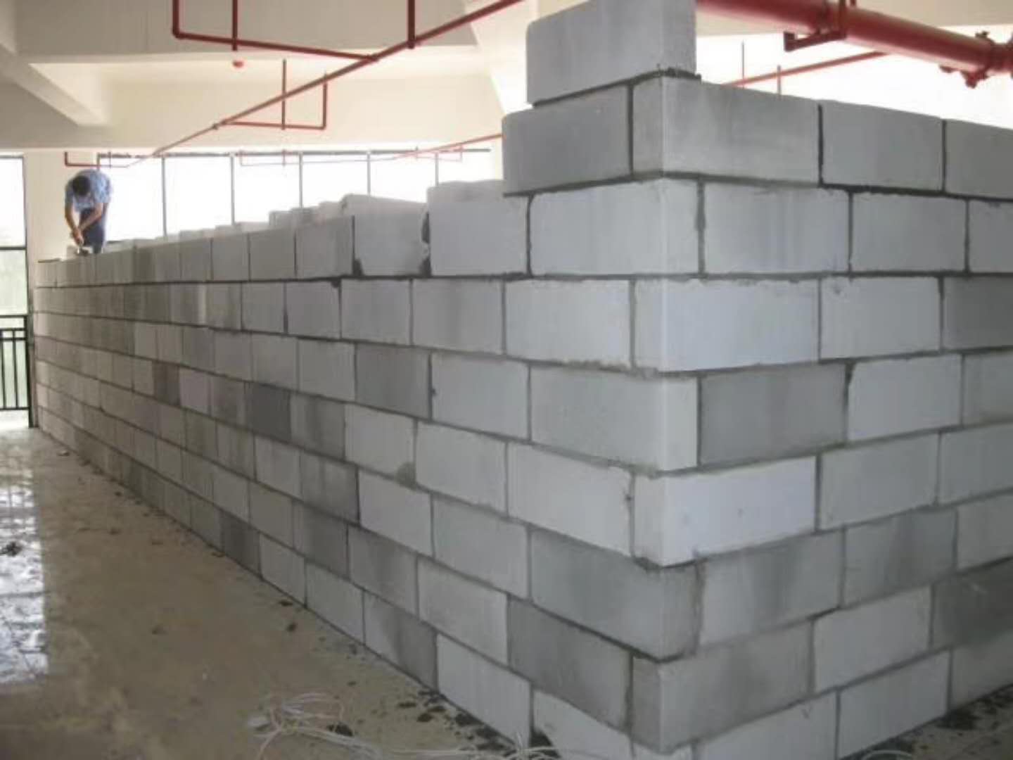 海伦蒸压加气混凝土砌块承重墙静力和抗震性能的研究